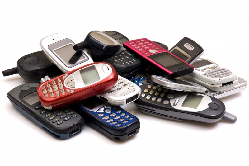 430696-cellphones